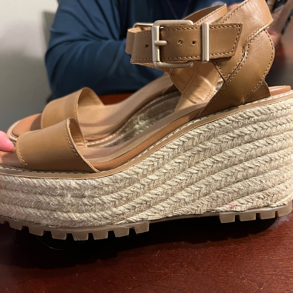 Crown vintage high heel wedge